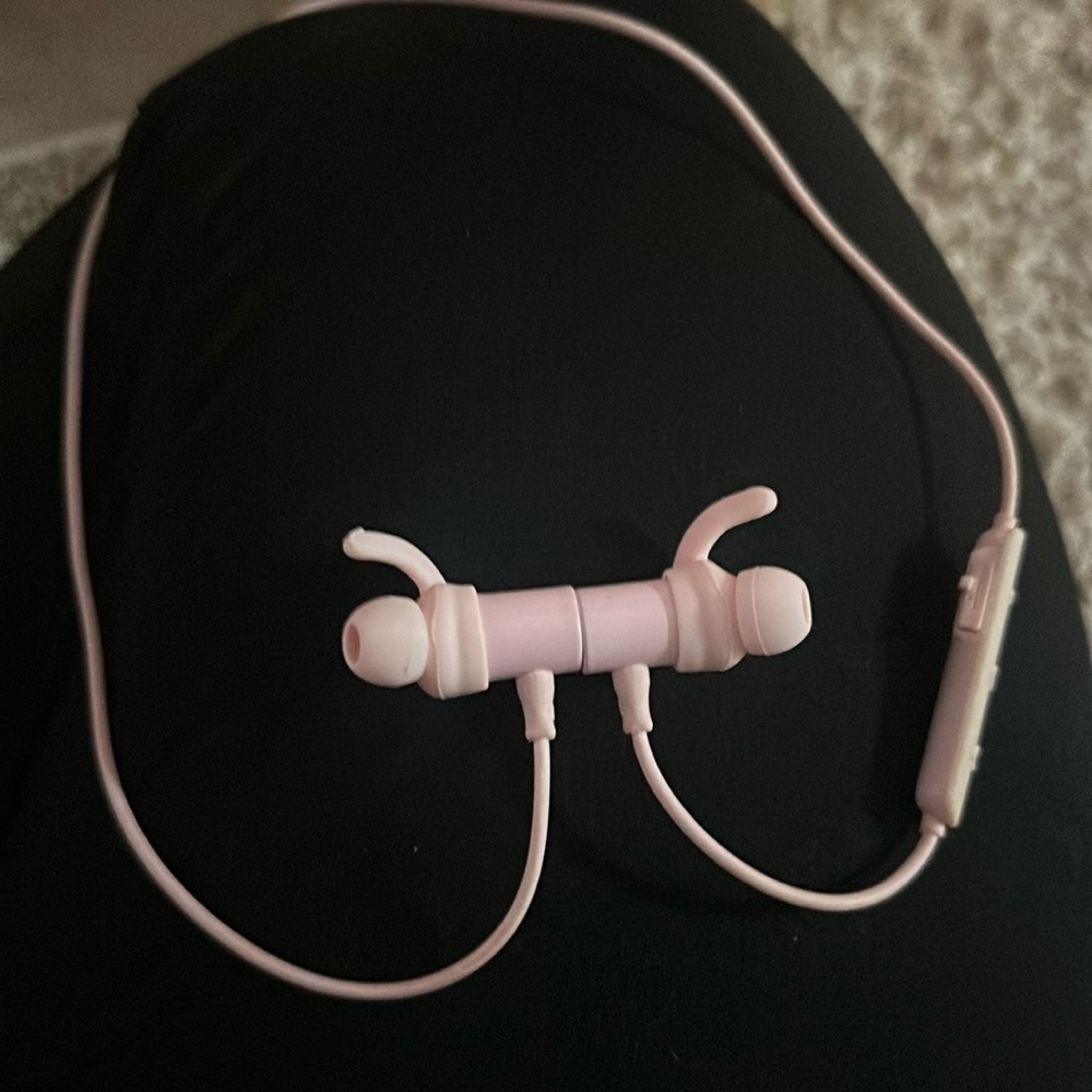 Soundpeats bluetooth ear buds